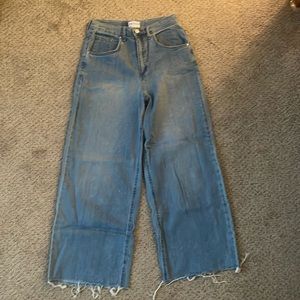 Wide leg high waisted blue jeans